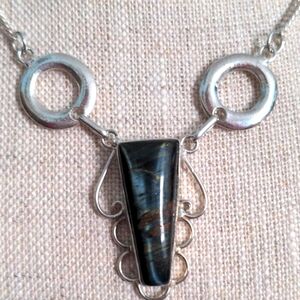 Genuine blue tiger's eye sterling silver necklace. New Handcrafted. 16+2", Boxed